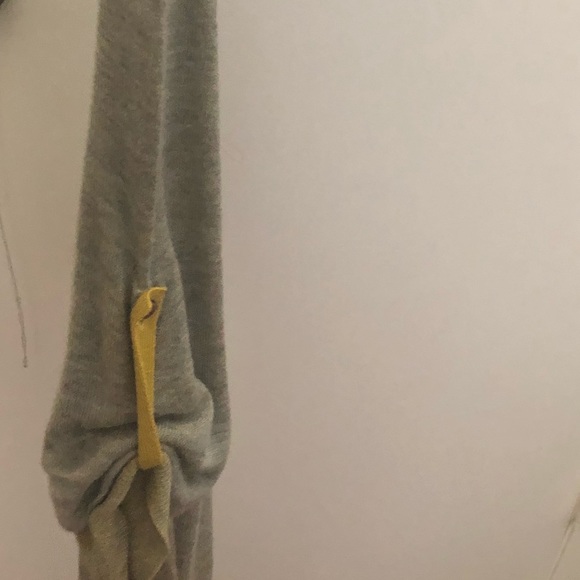 Annabelle Grey Sweater never worn - Picture 3 of 3